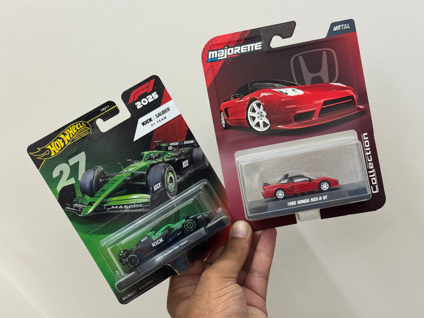Hot Wheels - Kick Sauber F1 + 1965 Honda NSX-R