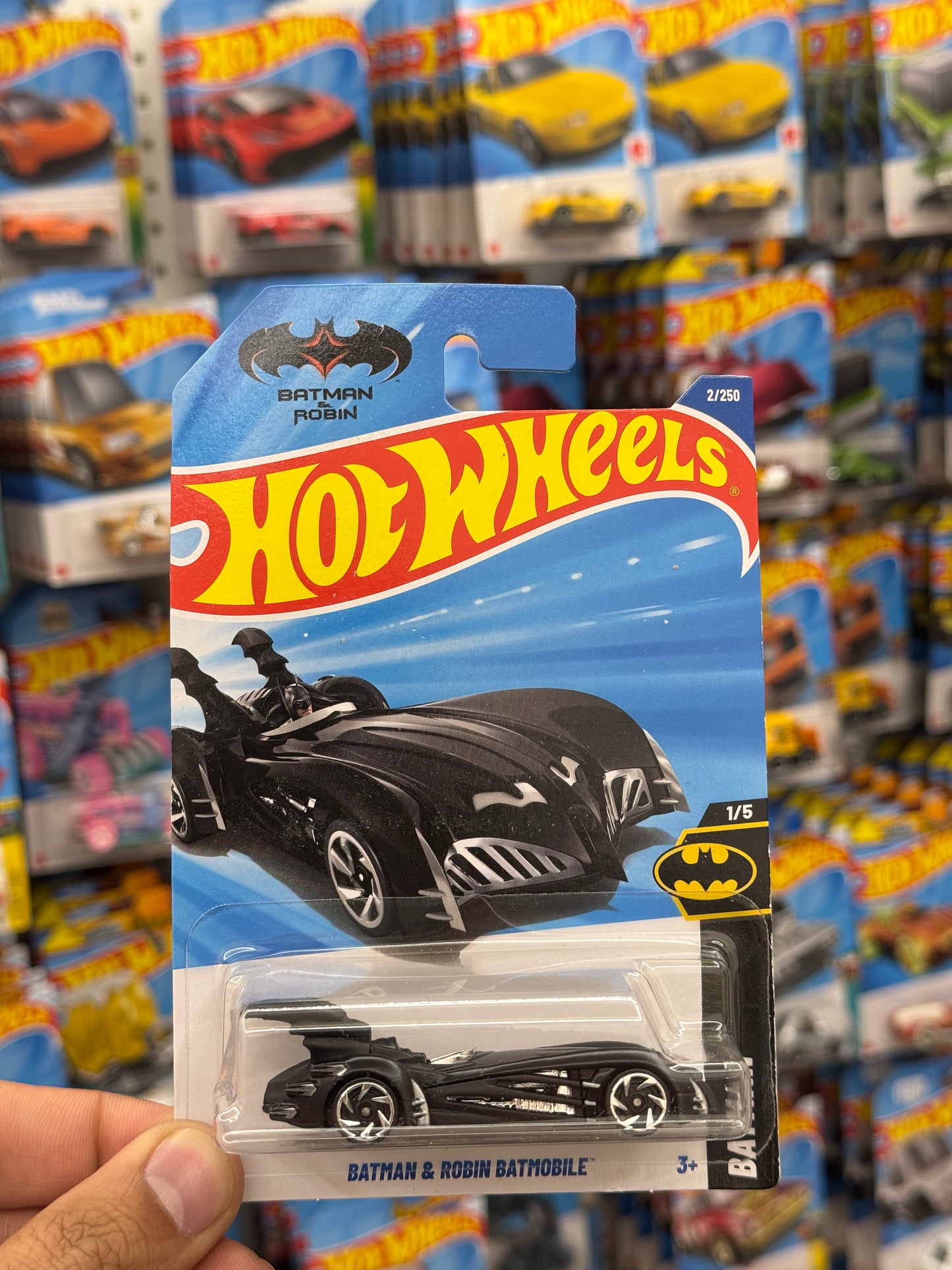 Hot Wheels - Batman & Robin Batmobile