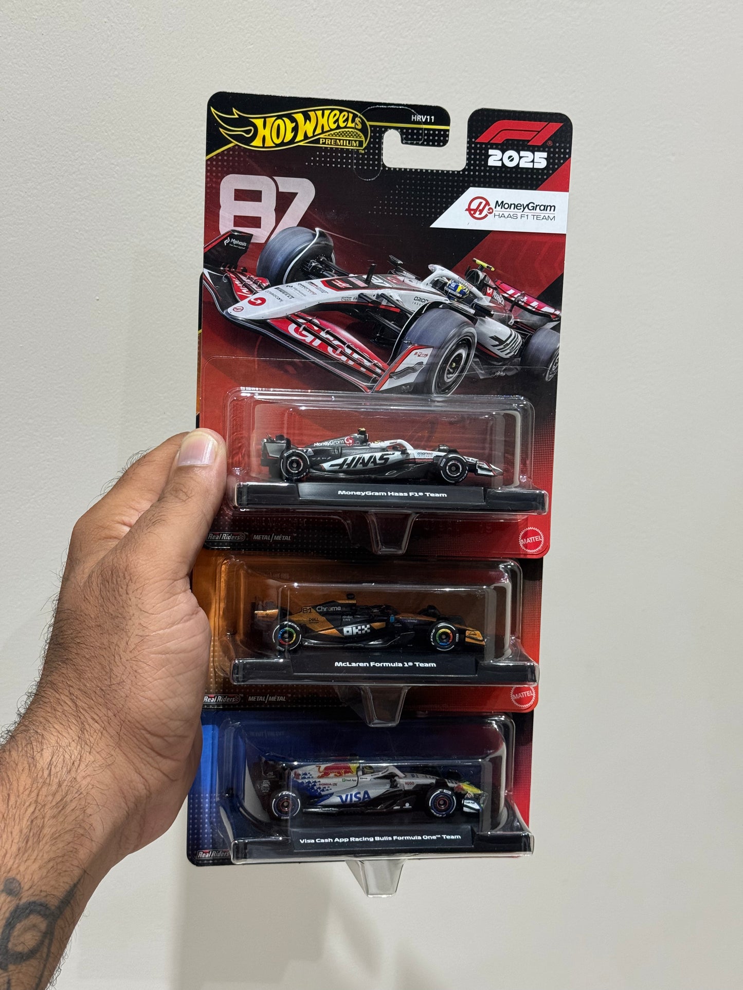 Hot Wheels - Premium Formula 1 set of 3 ( same as shown in image)