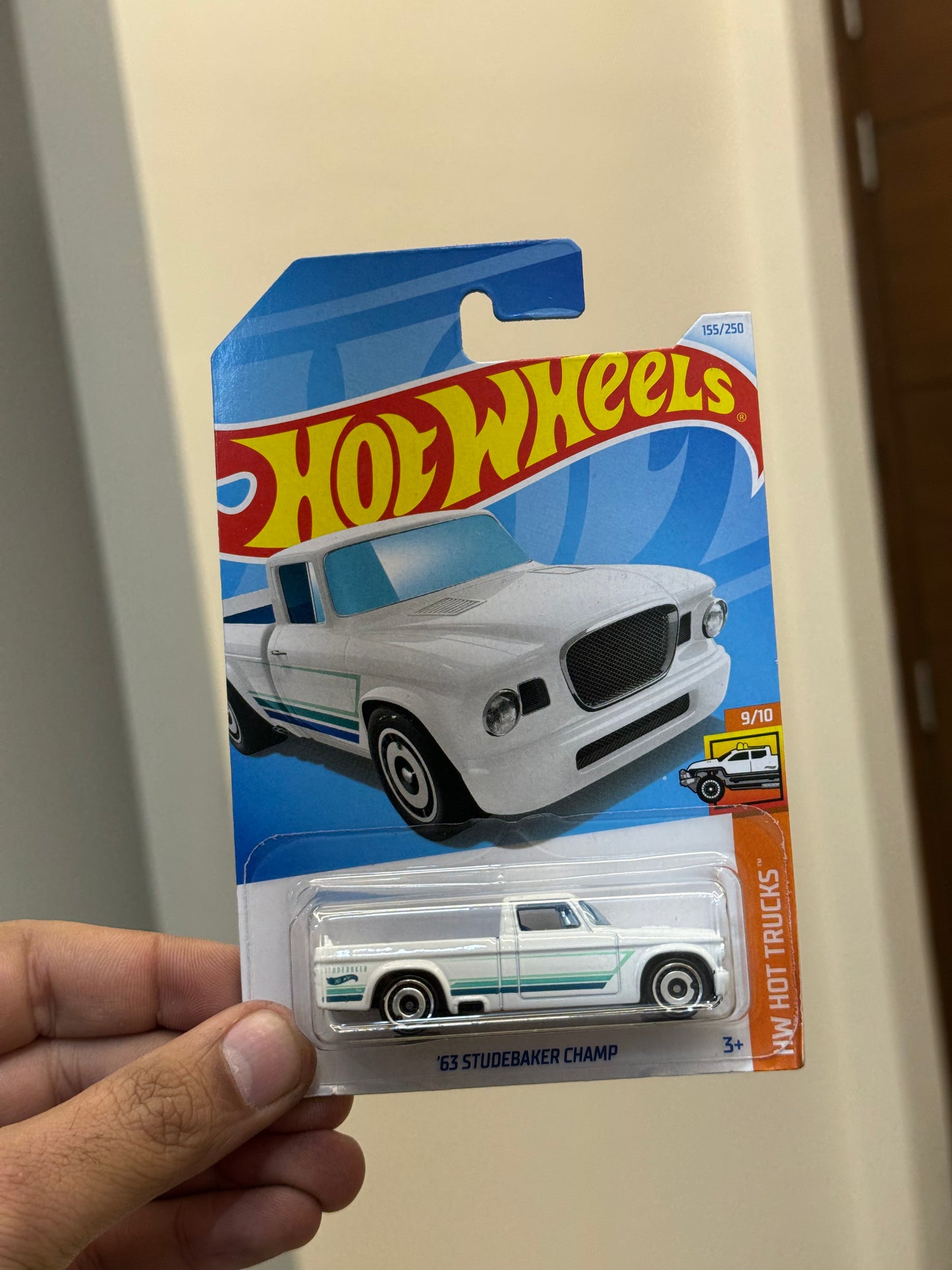 Hot Wheels - 63 STUDEBAKER CHAMP (P)