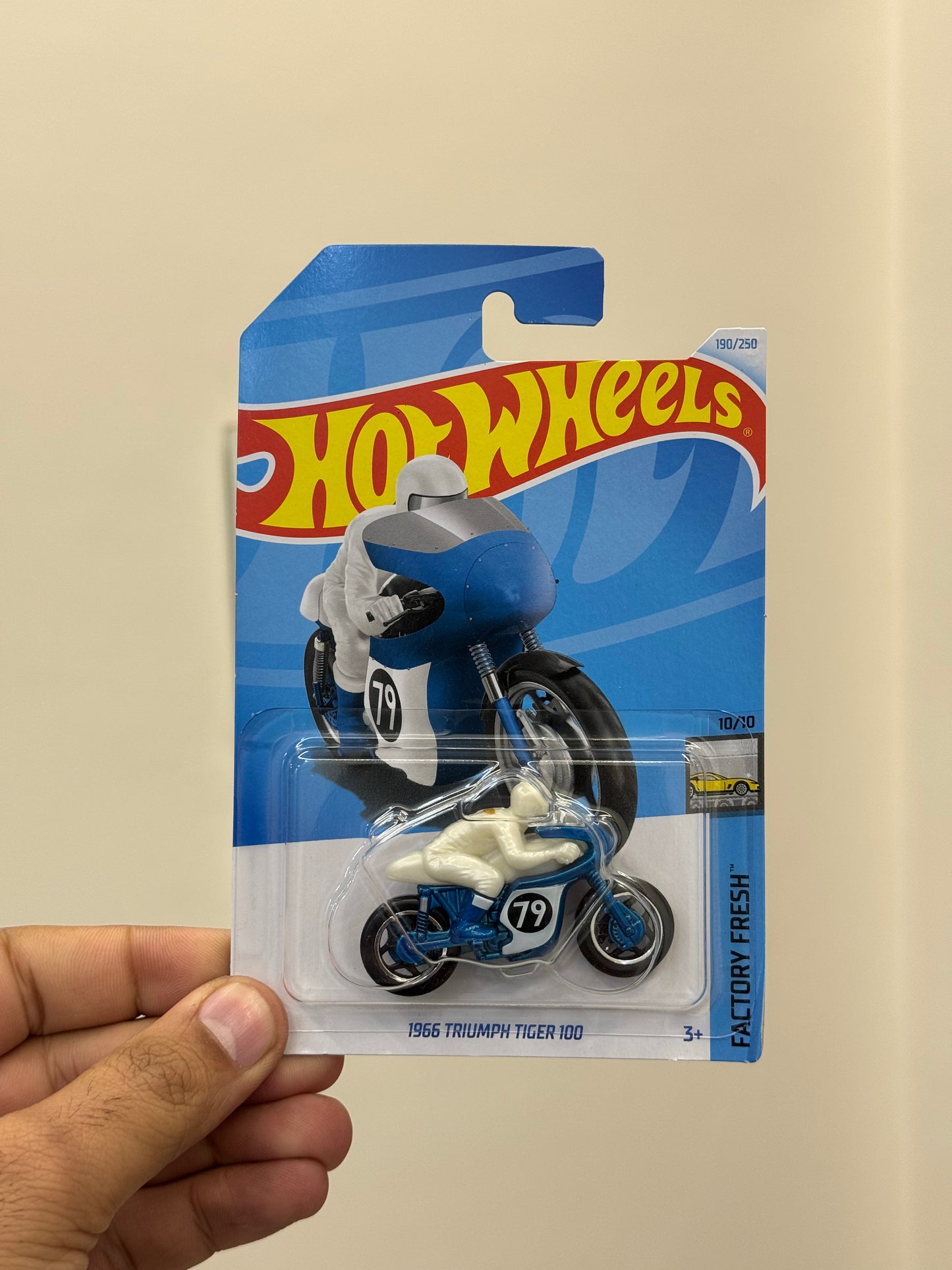 Hot Wheels - 1966 TRIUMPH TIGER 100