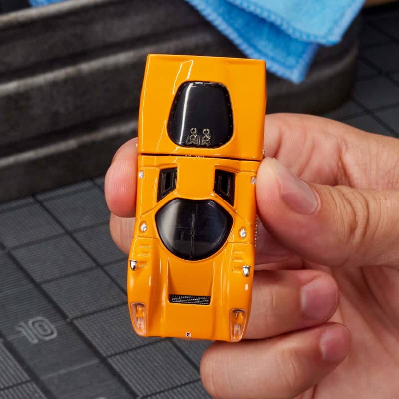 Hot Wheels Elite 64 McLaren M6GT ( Imported)