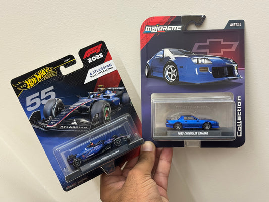 Hot Wheels - Atlassian Williams Racing + 1985 Chevrolet Camaro