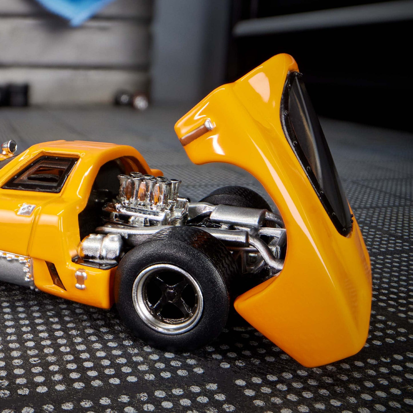 Hot Wheels Elite 64 McLaren M6GT ( Imported)