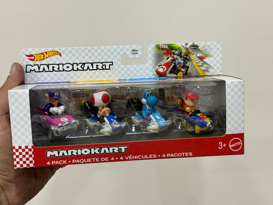 Hot Wheels Mario Kart Pack of 4 Vehicles with 1 Collectible Model