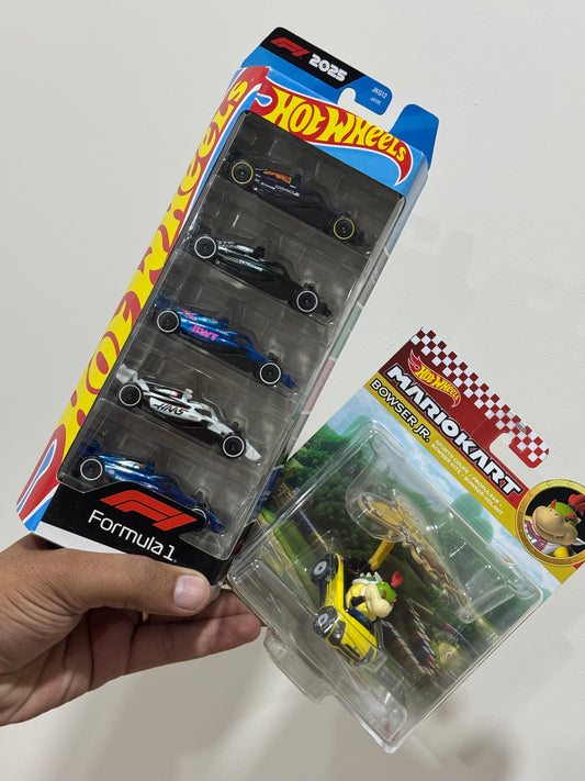 Hot Wheels - 5 pack Formula 1 + Premium Mariokart