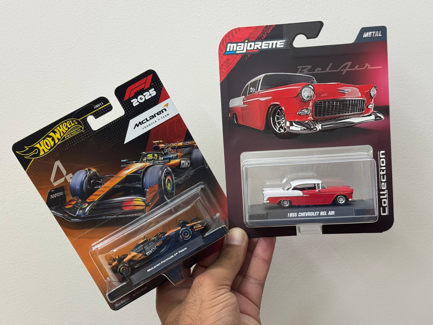 Hot Wheels - Mclaren Formula 1 (4) + 1955 Chevrolet Bel Air