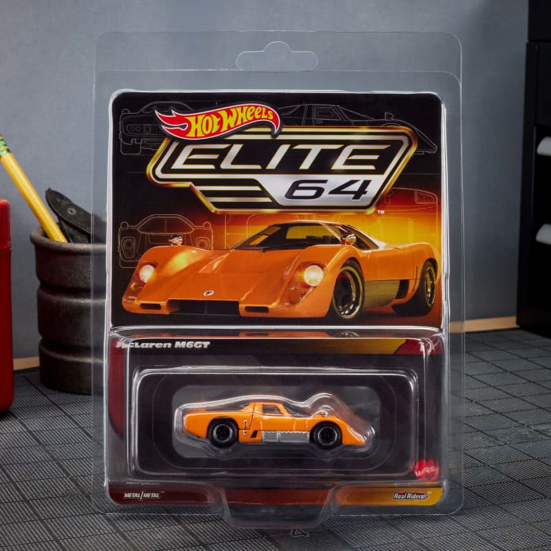 Hot Wheels Elite 64 McLaren M6GT ( Imported)