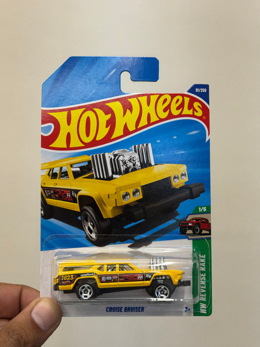 Hot Wheels - CRUISE BRUISER