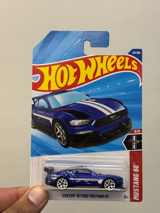 Hot Wheels - Custom 18 Ford MUSTANG GT (2025)