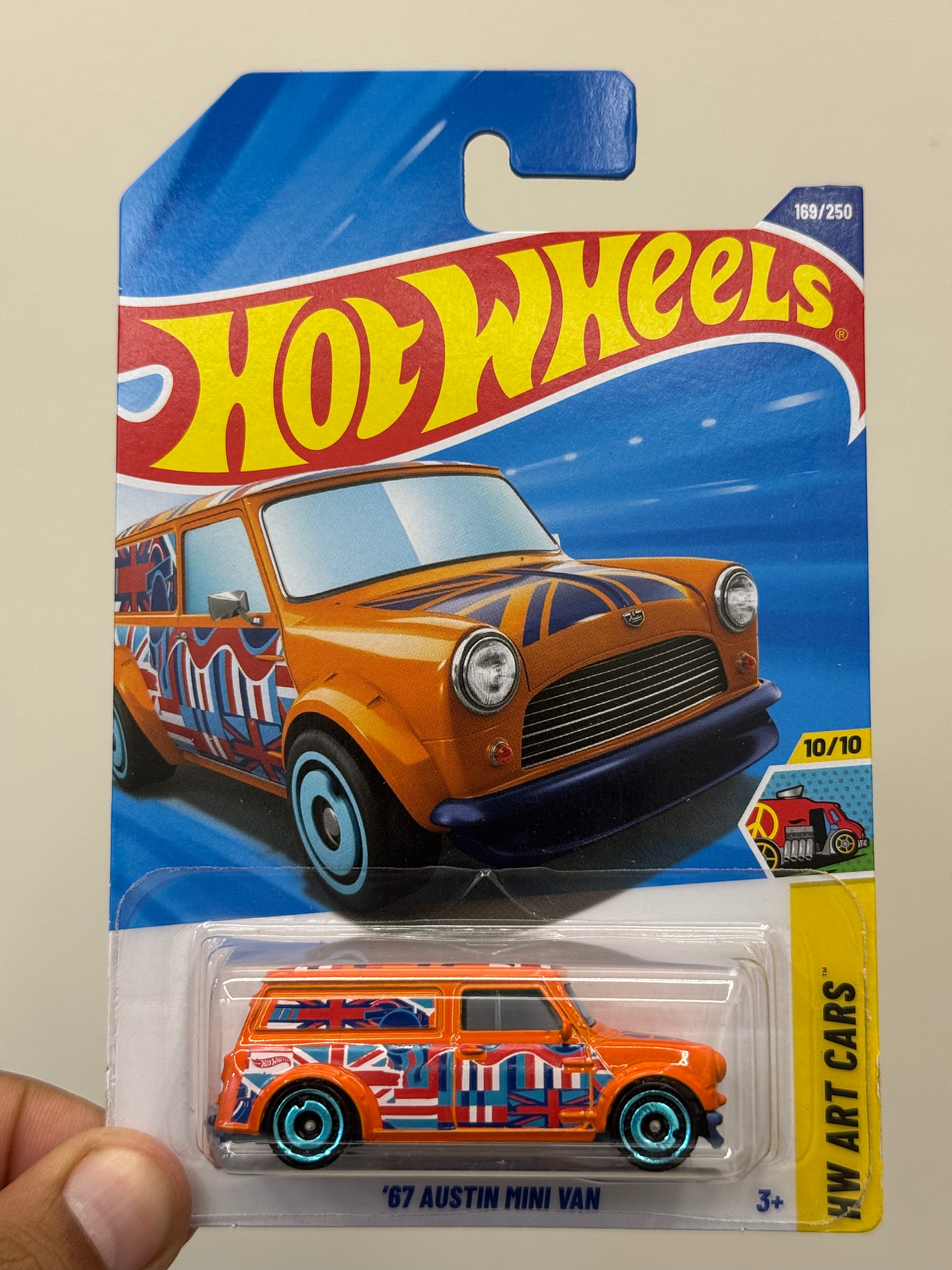 Hot Wheels - 67 AUSTIN MINI VAN (J2025) – GULATI EMPORIUM