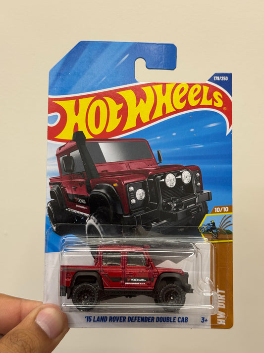 Hot Wheels - 15 LAND ROVER DEFENDER DOUBLE CAB (J2025)
