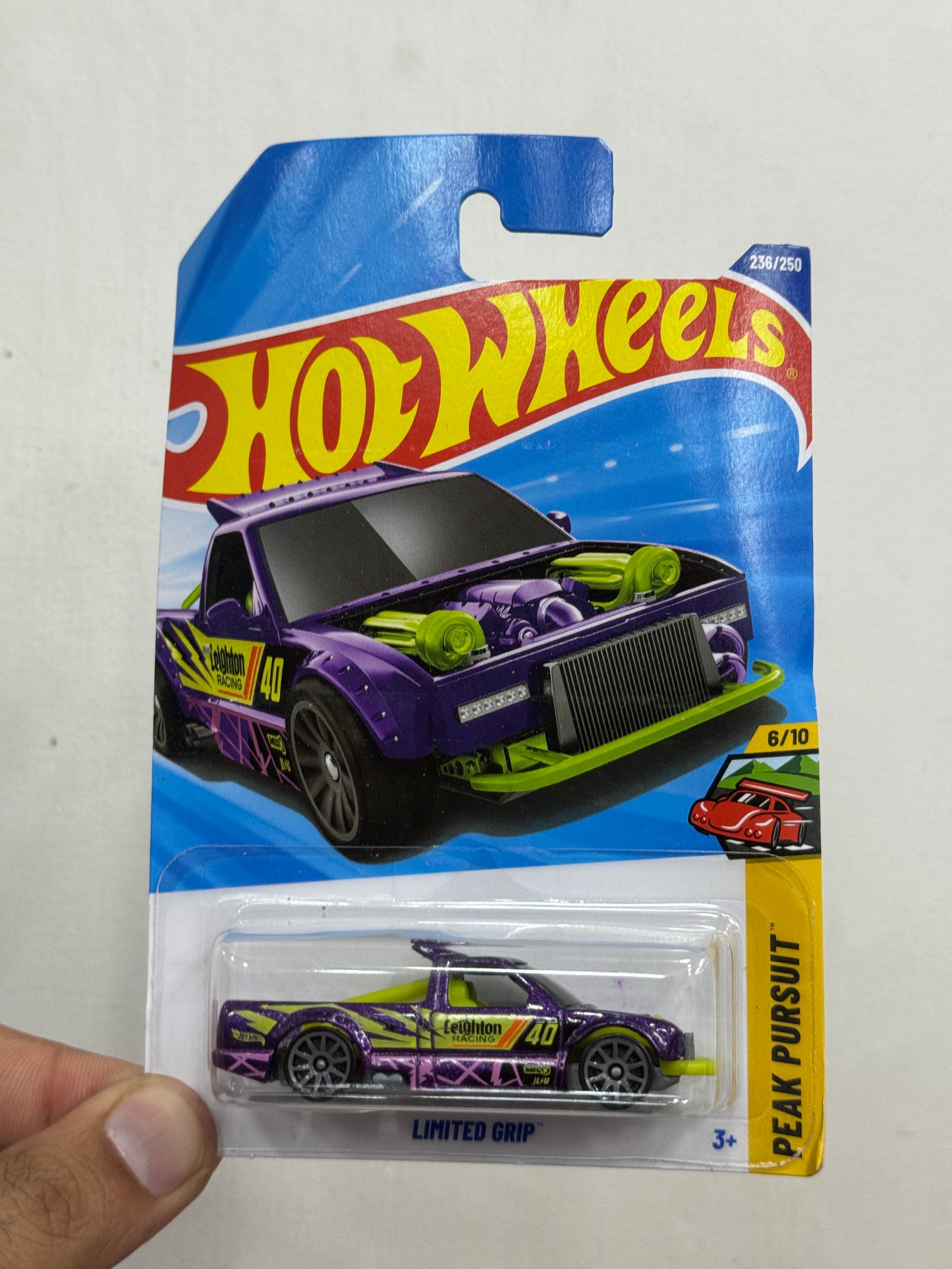 Hot Wheels - LIMITED GRIP (N2025)