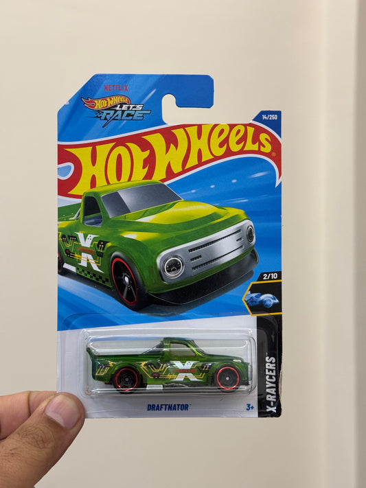 Hot Wheels - DRAFTNATOR (A)