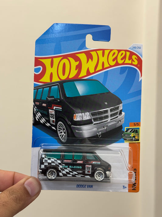 Hot Wheels - Dodge Van (a)