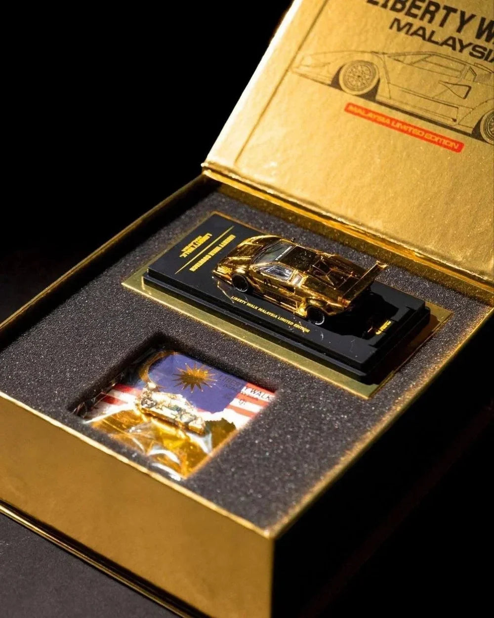 Liberty Walk x INNO64 Lamborghini Countach (Chrome Gold), 1:64 Scale - MALAYSIA LIMITED EDITION